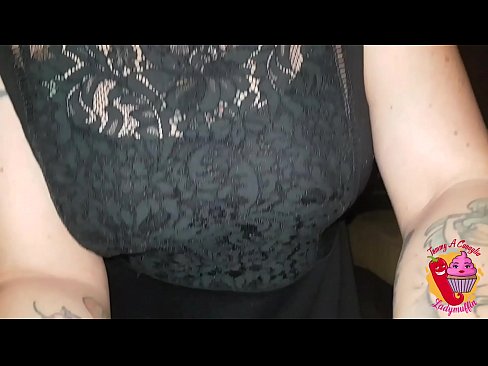 ❤️ 淫荡的继妹给他口交和西班牙语 Porno﹏﹏